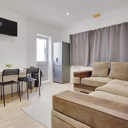 בורנמות' Serenity Hotel מראה חיצוני תמונה